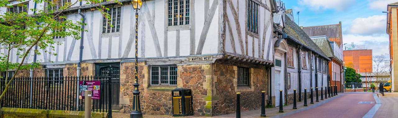 Leicestershire, Guild Hall - Country Cousins